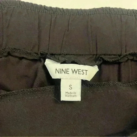 Nine West dressy black shorts with pockets size small RN73277 - Picture 5 of 9